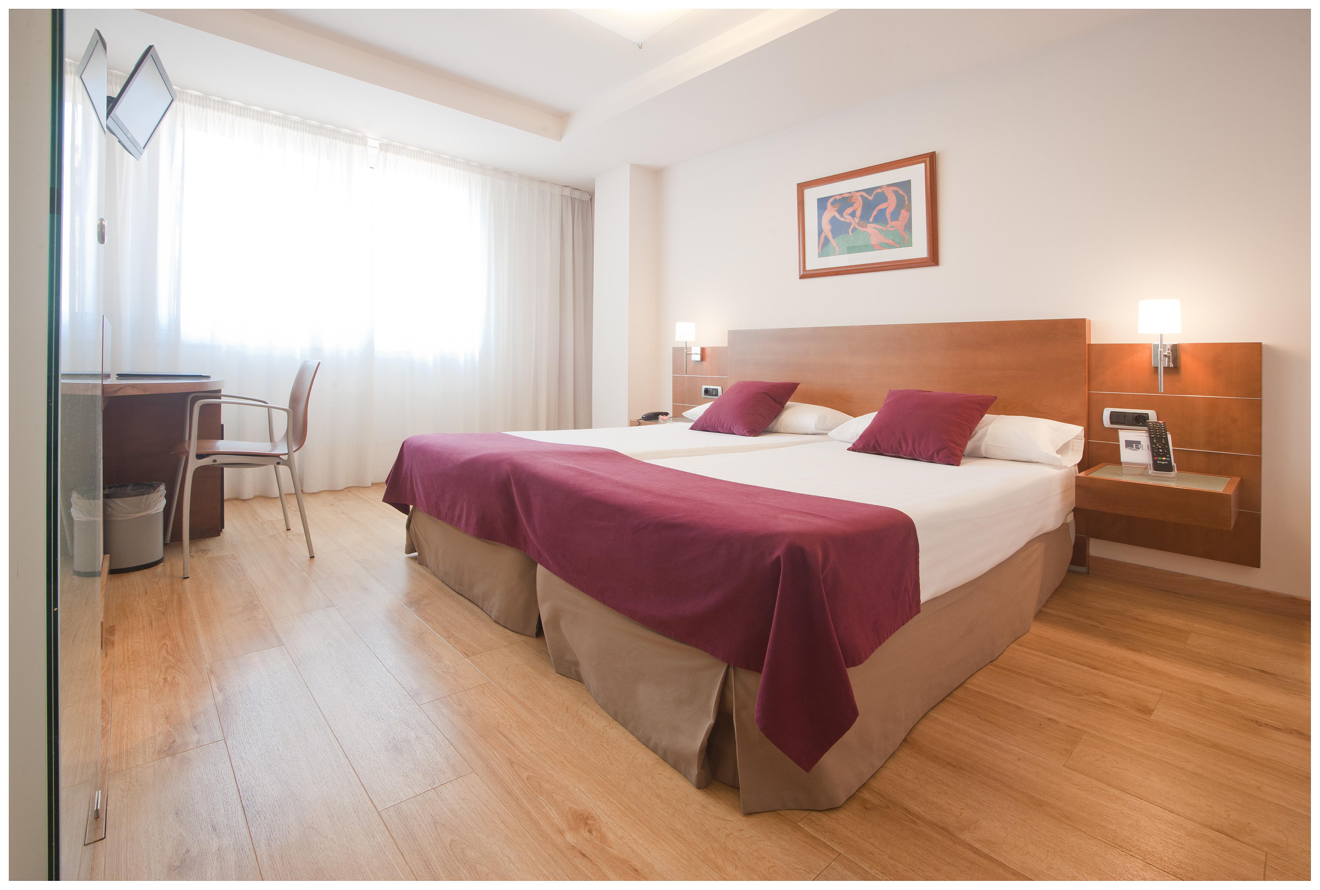 Duerming Longoria Plaza Hotel Oviedo Zewnętrze zdjęcie