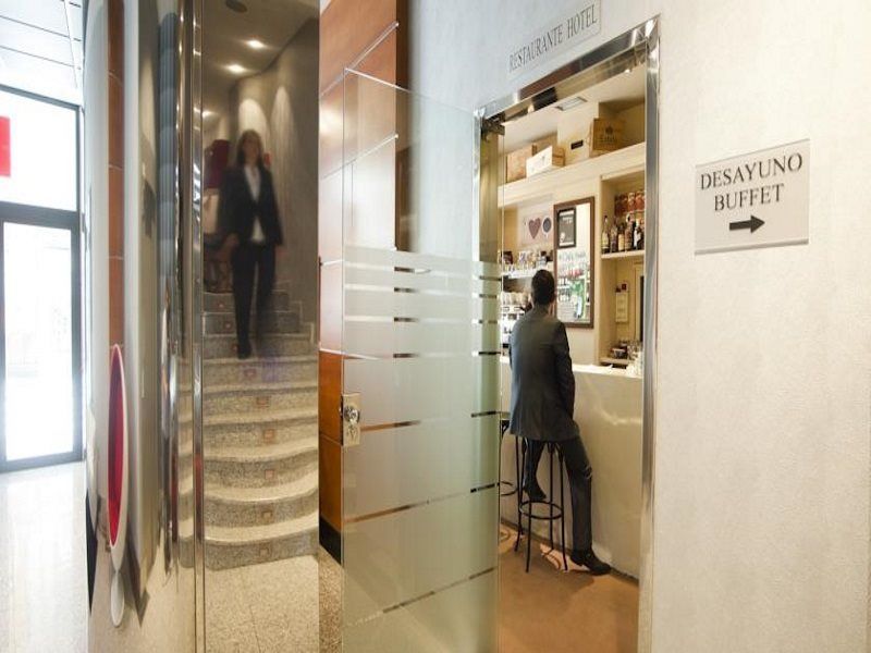 Duerming Longoria Plaza Hotel Oviedo Zewnętrze zdjęcie
